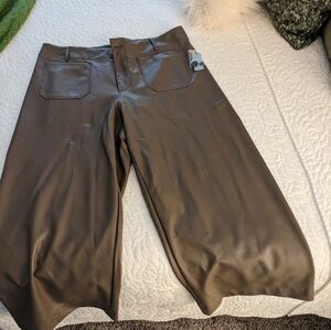 Women's Pants